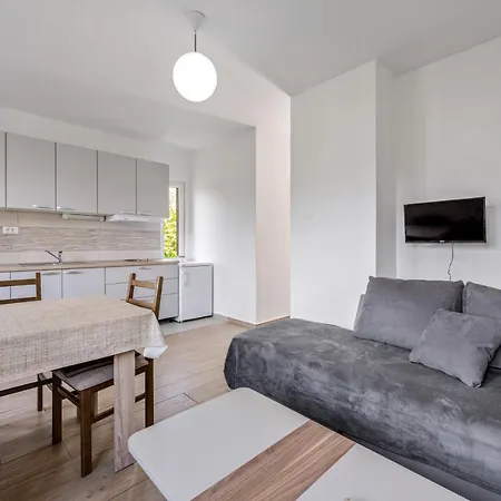 Apartments Zlarin * Zlarin