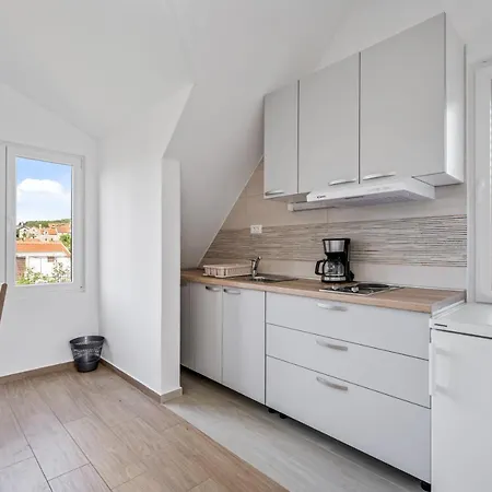 Apartman Apartments Zlarin Zlarin
